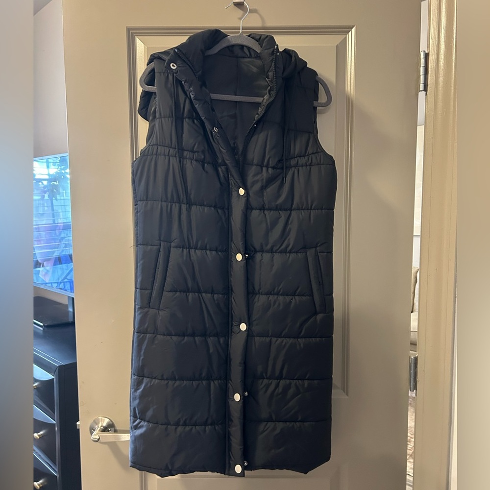 Women's Black Puffer Vest jacket